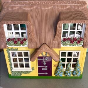 STEP 2 ROSE COTTAGE MAIN STREET HOUSE WITH BUILT IN FURNITURE